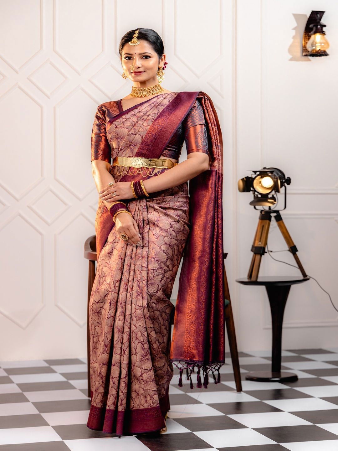 

SHIJILA Zari Banarasi Saree, Magenta