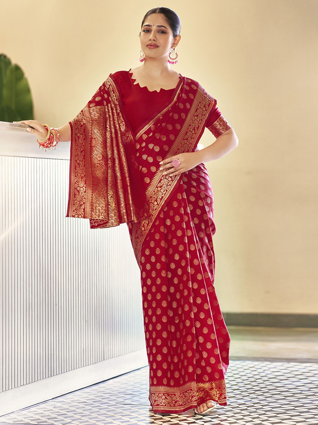 

KALINI Floral Woven Design Zari Banarasi Saree, Red