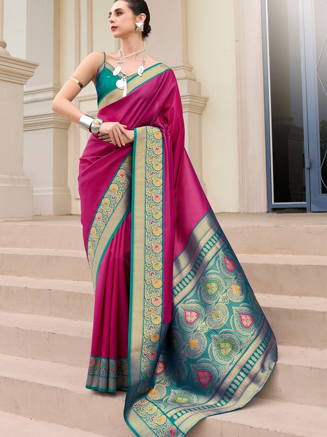 

MySilkLove Zari Silk Blend Banarasi Saree, Pink