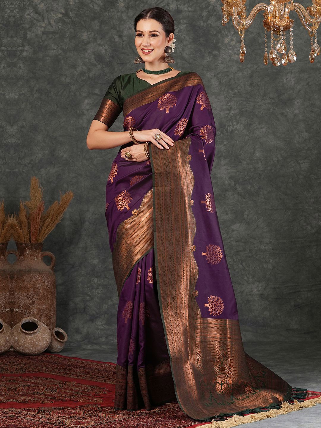 

Satrani Woven Design Zari Banarasi Saree, Magenta