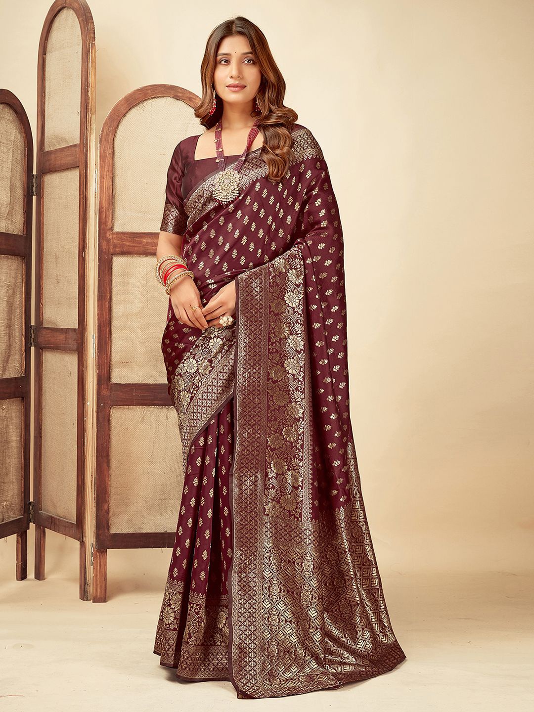 

KALINI Woven Design Zari Banarasi Saree, Maroon