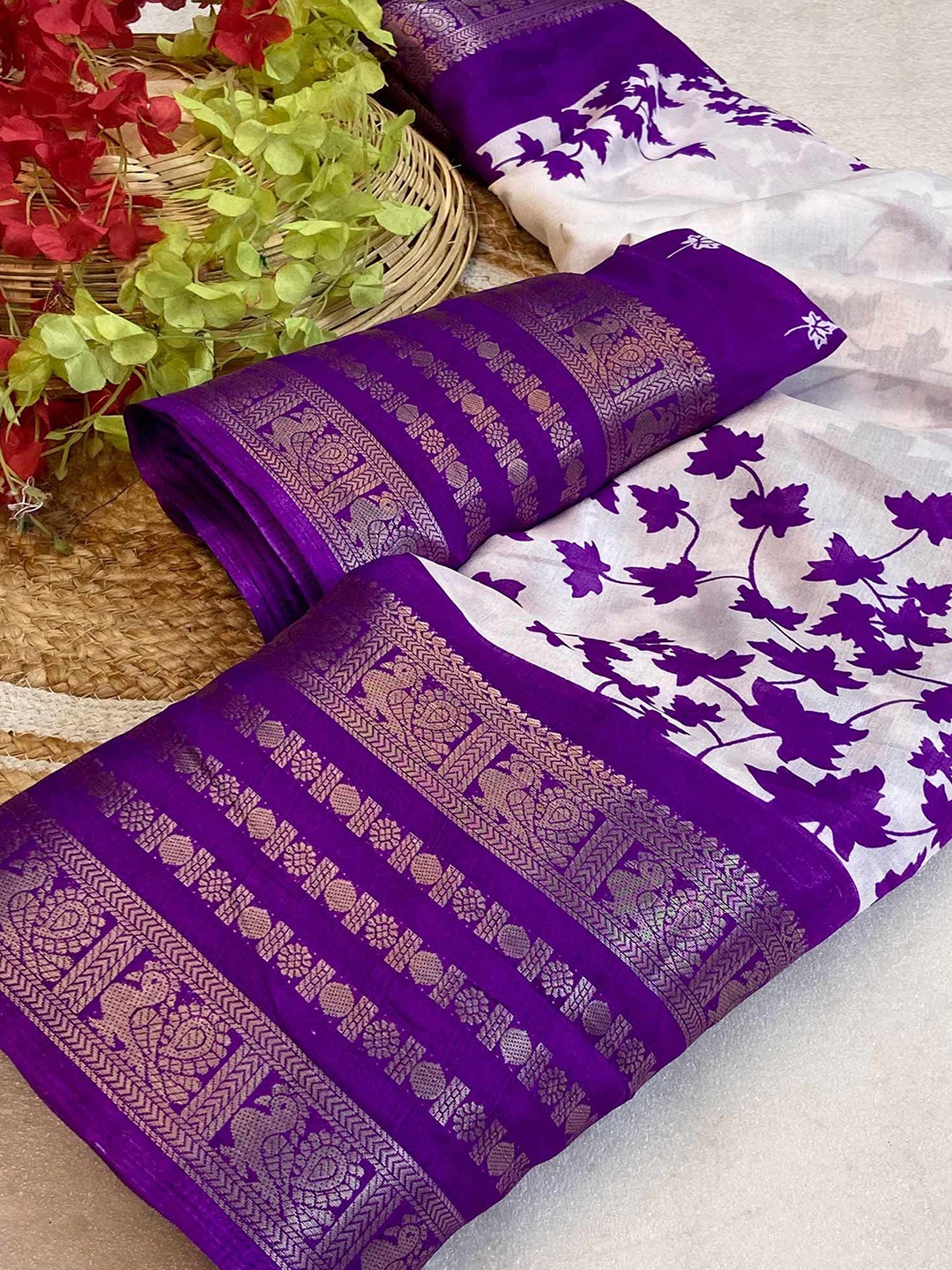 

Peachmode Floral Printed Zari Saree, Purple