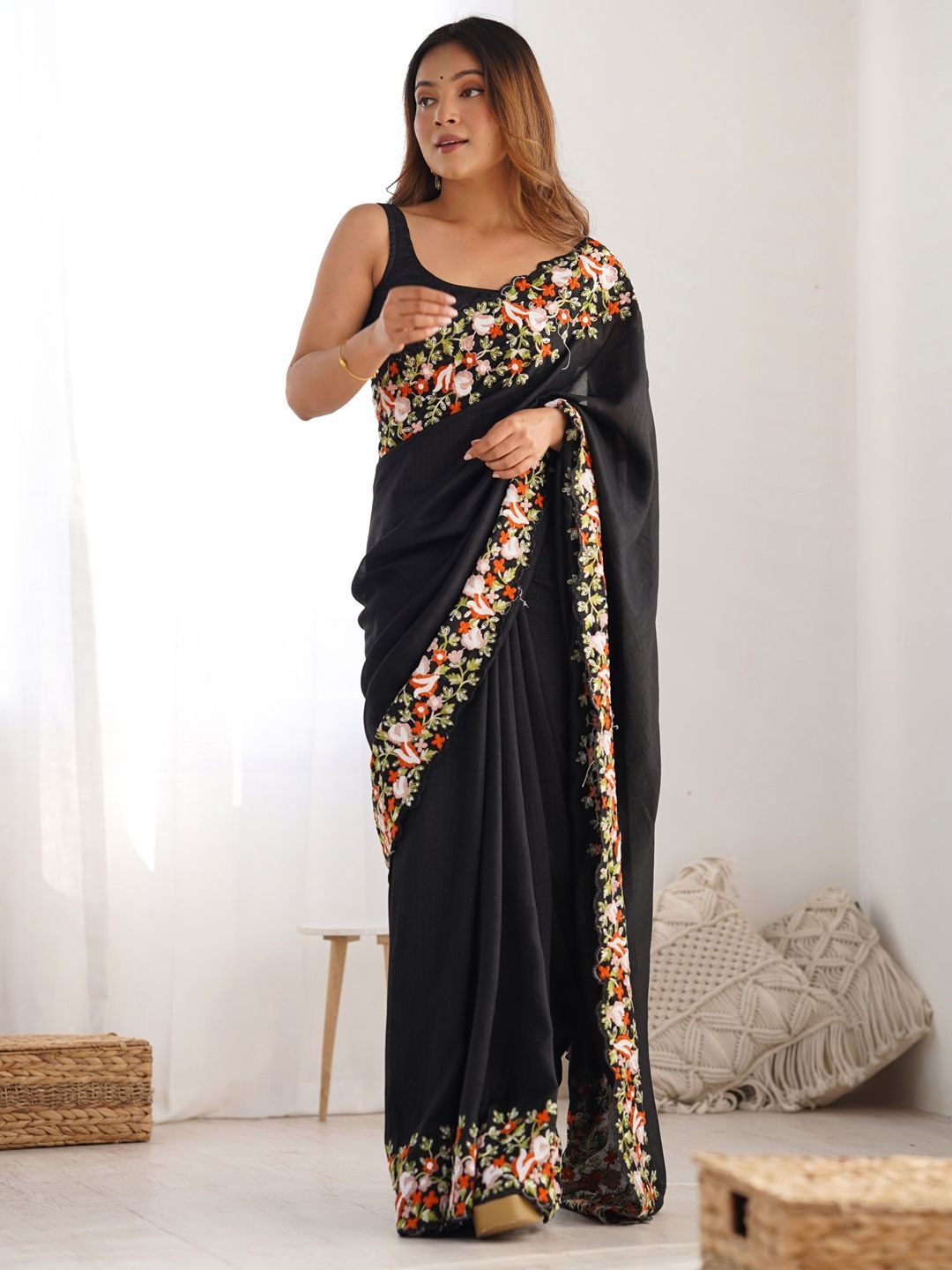 

Anouk Floral Embroidered Vichitra Silk Saree, Black