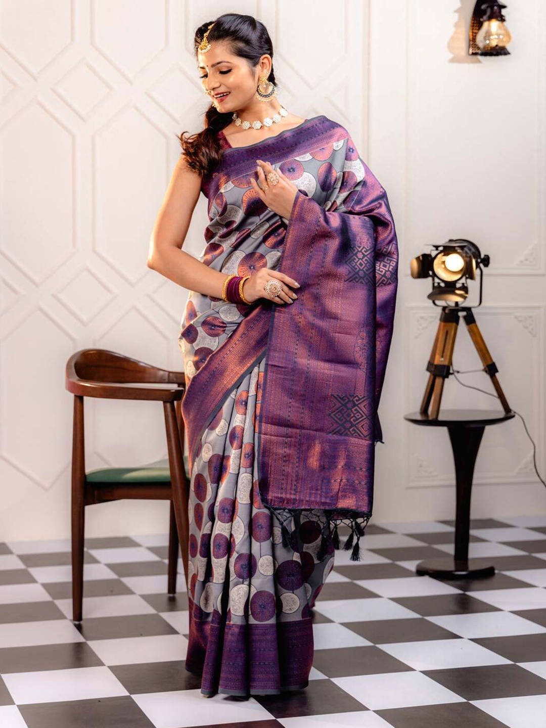 

SHIJILA Floral Zari Banarasi Saree, Grey