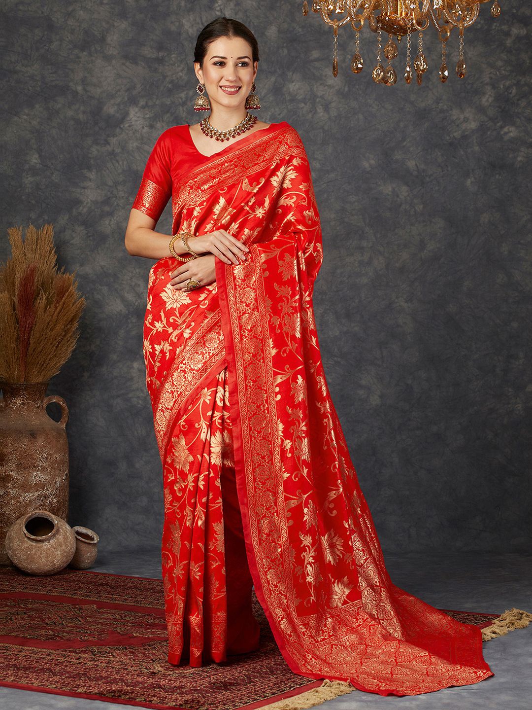 

KALINI Woven Design Zari Banarasi Saree, Red