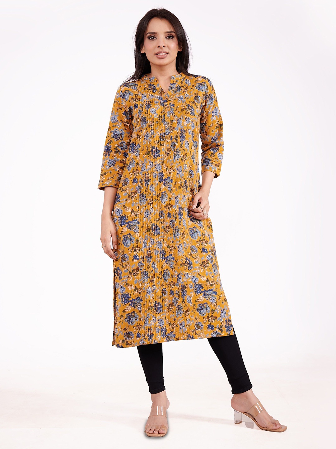 

FREYAA Floral Printed Pure Cotton Straight Kurta, Yellow