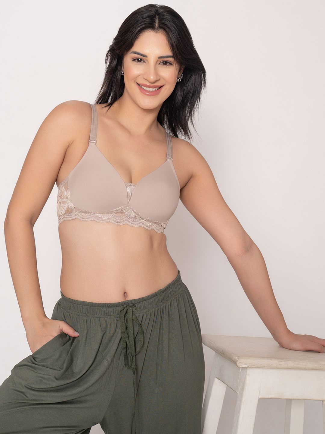 

Chelvet Bra Full Coverage Lightly Padded, Mauve