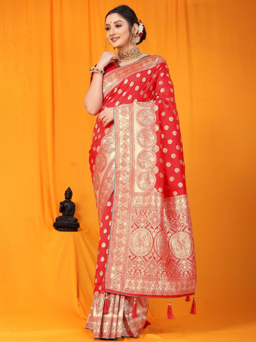 

Royal Rajgharana Saree Floral Zari Pure Silk Banarasi Sarees, Red