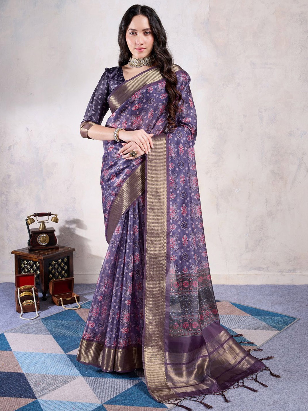 

Saree mall Ethnic Motifs Woven Design Zari Organza Sungudi Saree, Purple