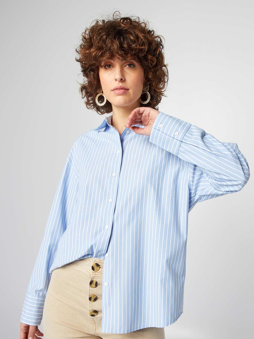 

KIABI Women Comfort Spread Collar Vertical Striped Casual Shirt, Blue