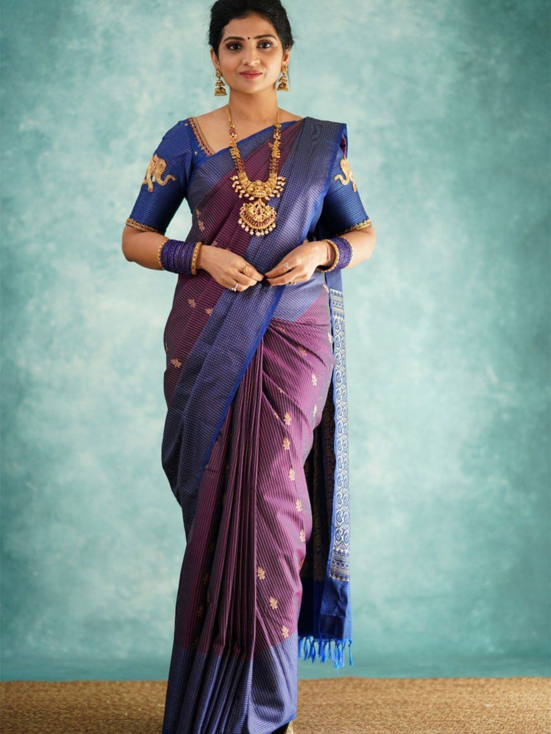 

Kriyansh Ethnic Motifs Zari Kanjeevaram Saree, Purple