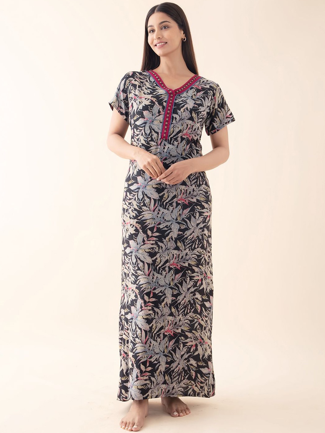 

Maybell Printed Maxi Nightdress, Black