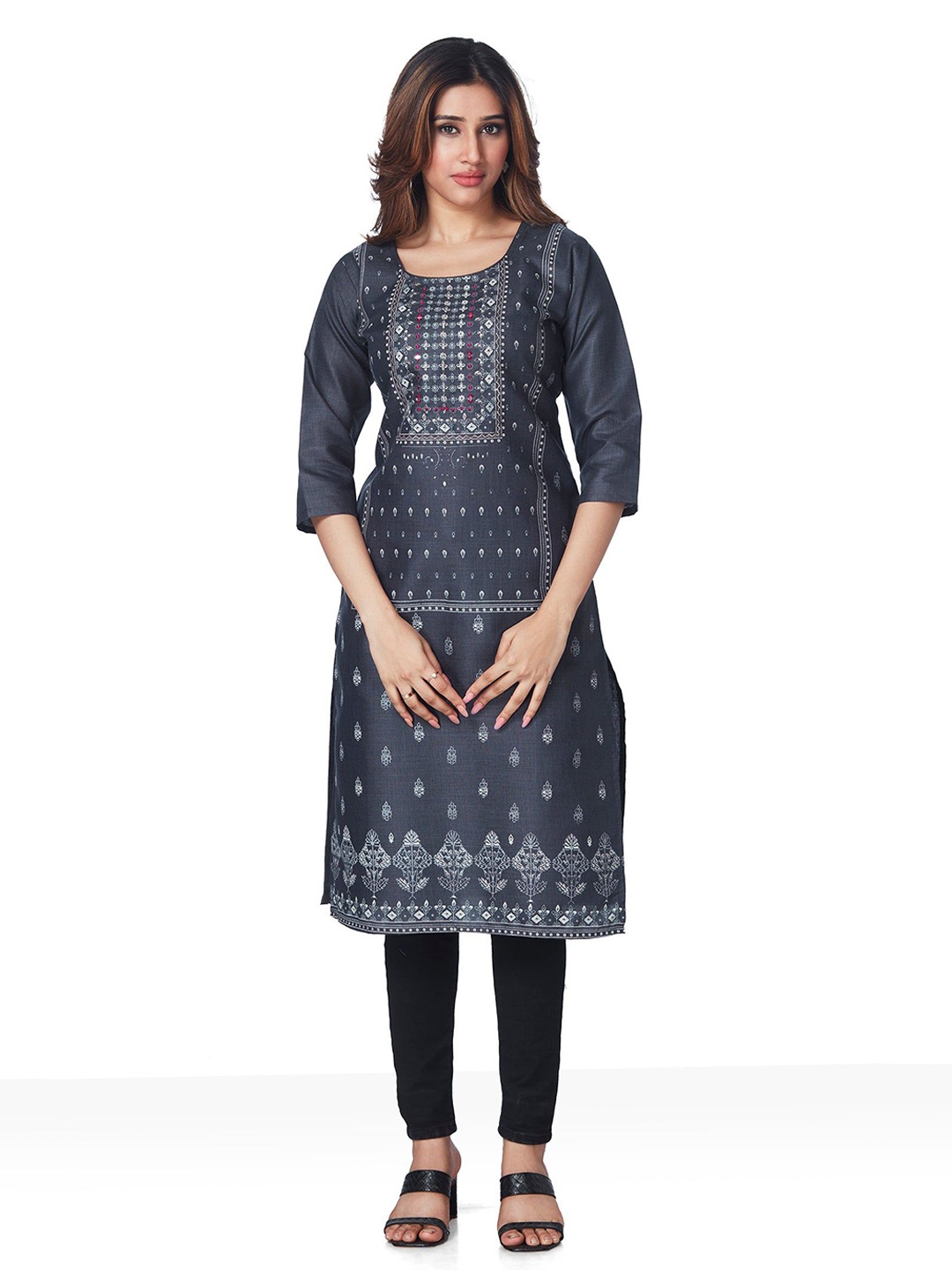 

FREYAA Floral Printed Mirror Work Kurta, Grey