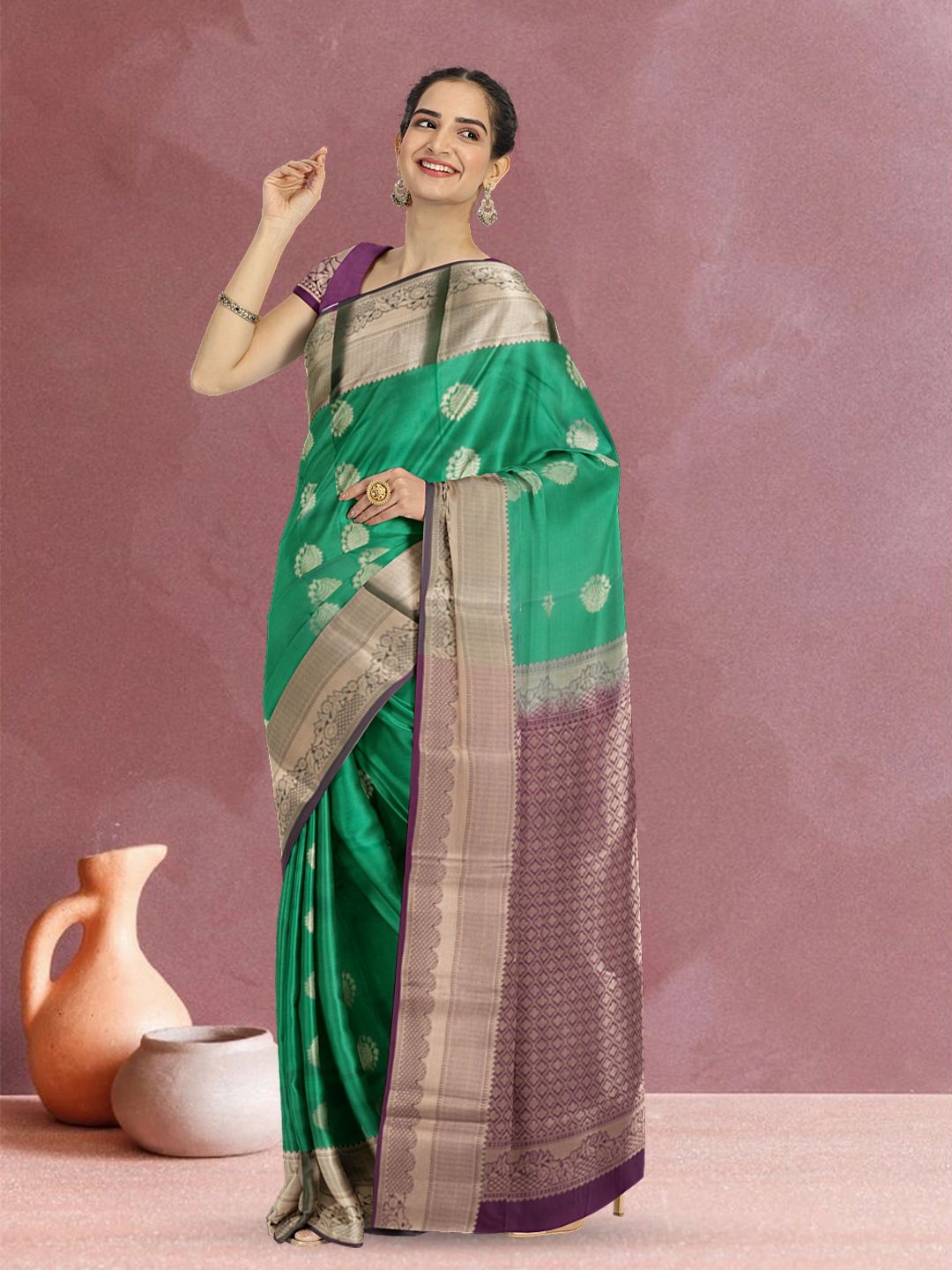 

Avishya Woven Design Zari Silk Blend Kanjeevaram Saree, Green