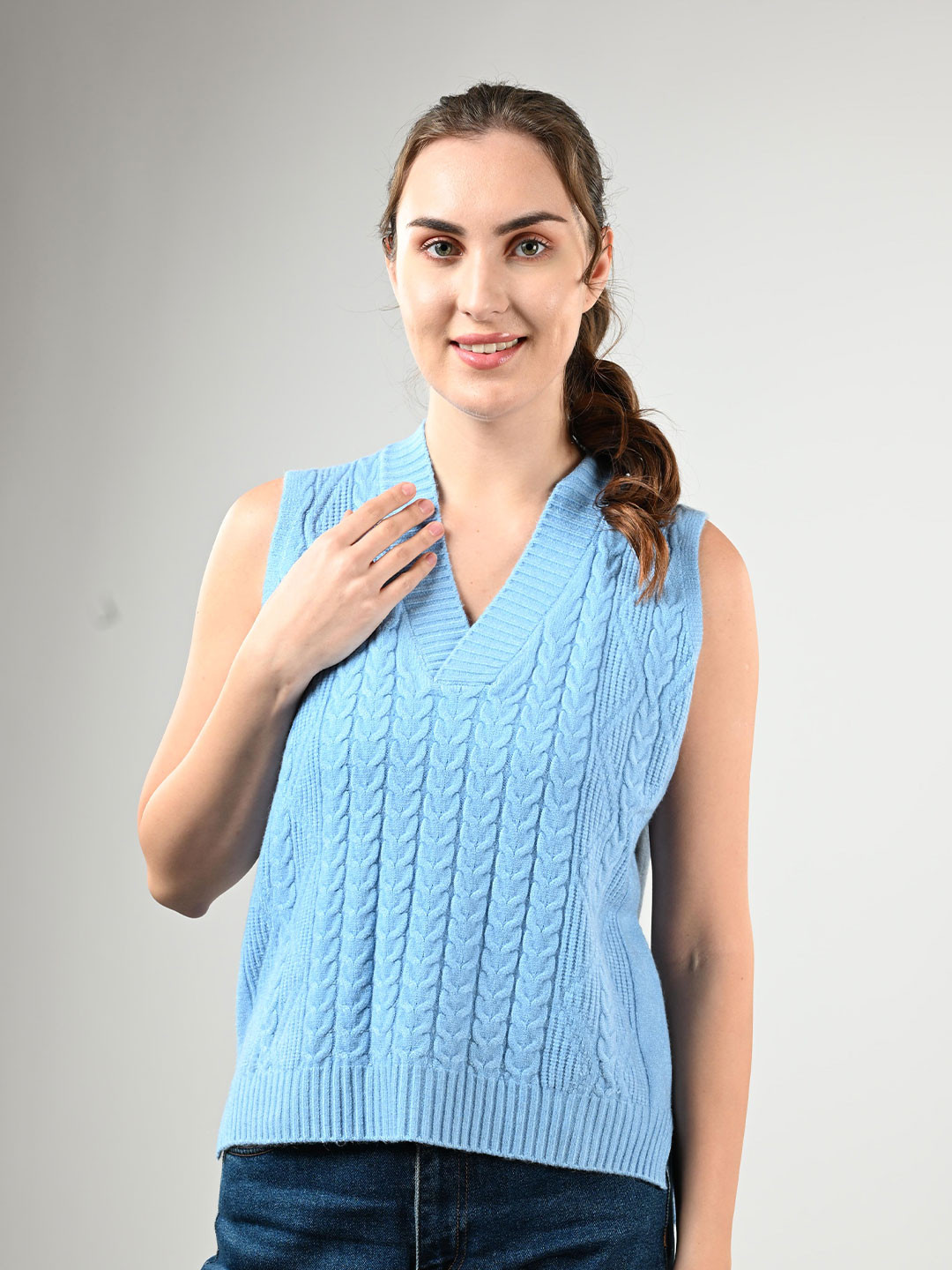 

StyleCast Women Self Design Sleeveless Cable Knit Sweater Vest, Blue