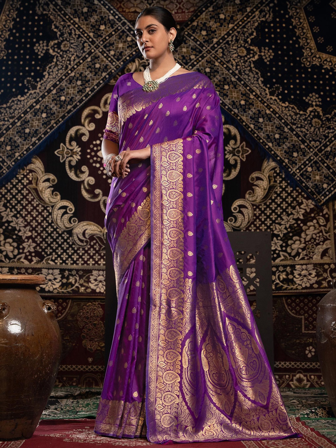 

GAJARAI Woven Design Zari Silk Blend Banarasi Saree, Violet