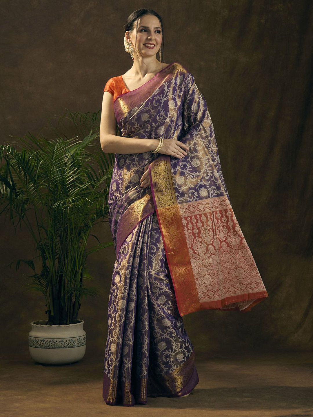 

JUST FASHION Woven Design Zari Kanjeevaram Saree, Purple