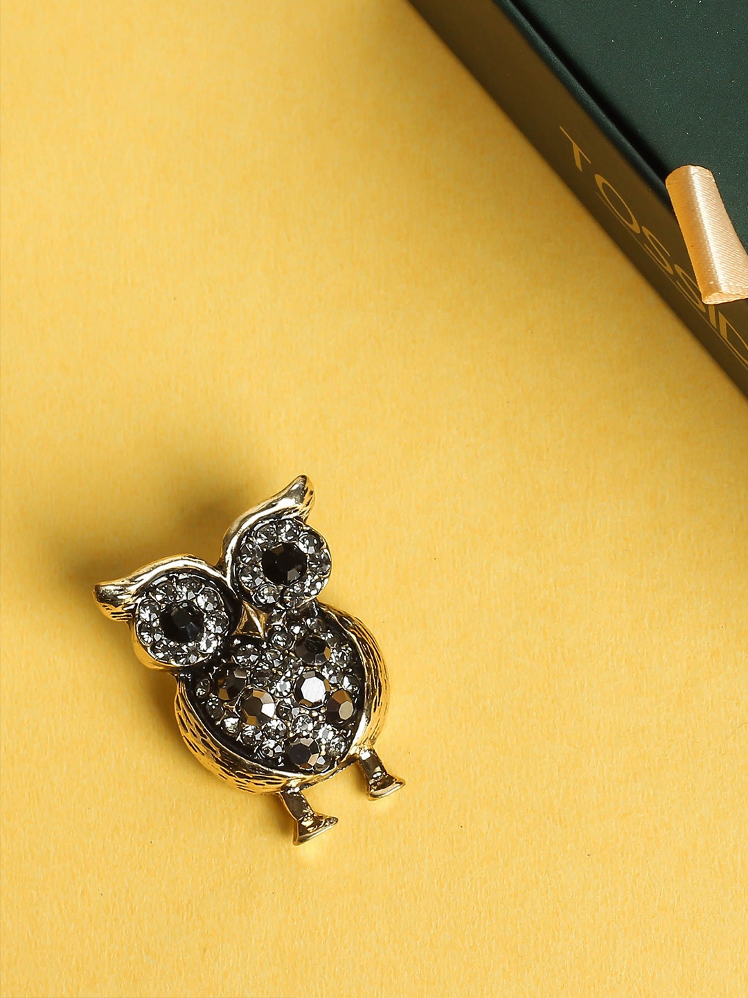 

Tossido Men Stone Studded Owl Brooch, Silver