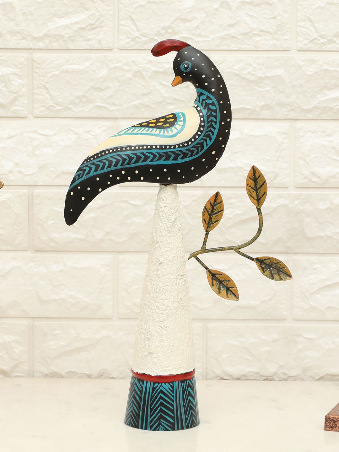 

vedas Mystical Indian White & Blue Printed F-Aster Bird Table Dcor Showpiece