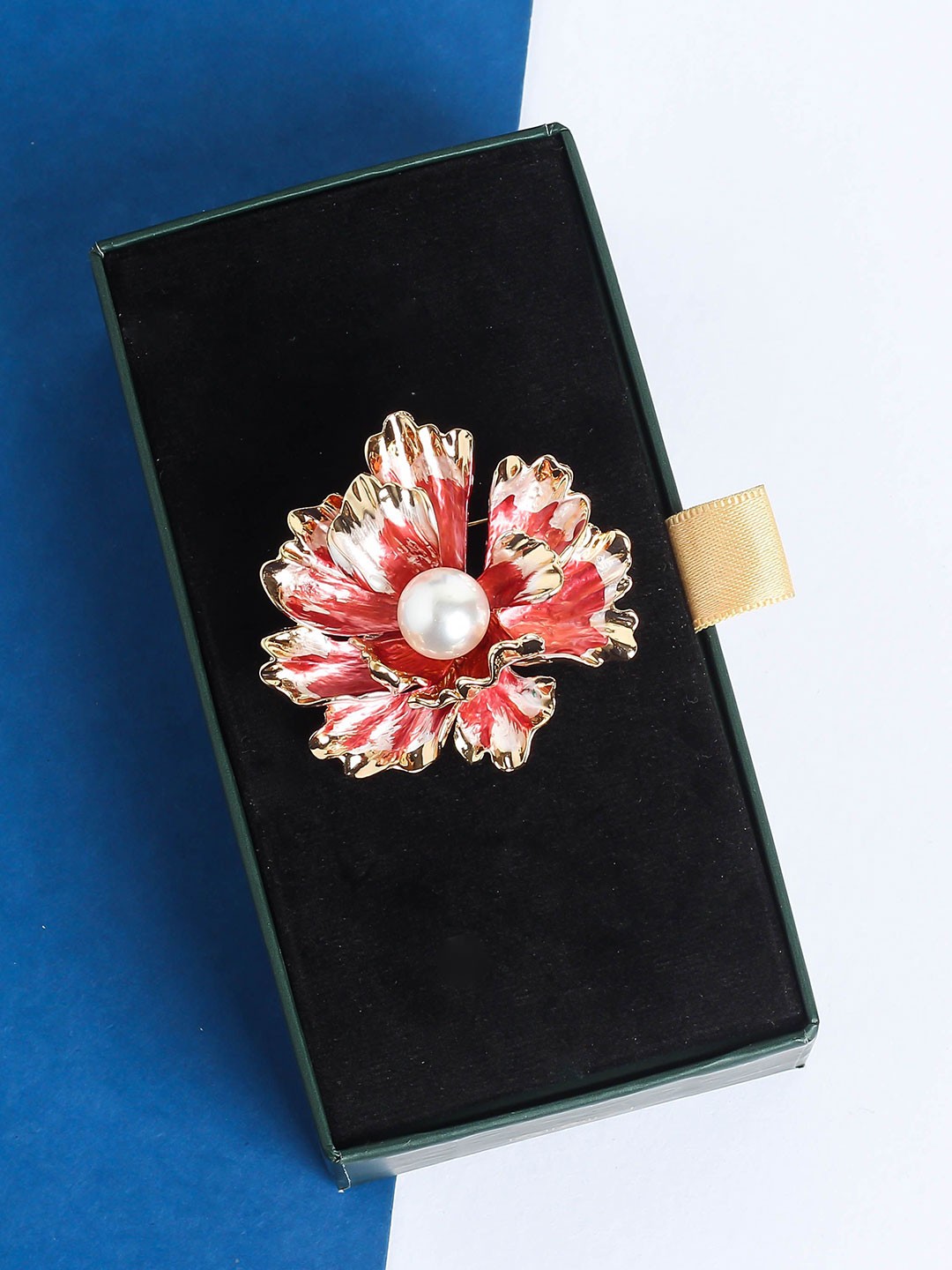 

Tossido Men Stone-Studded & Beaded Flower Brooch, Pink
