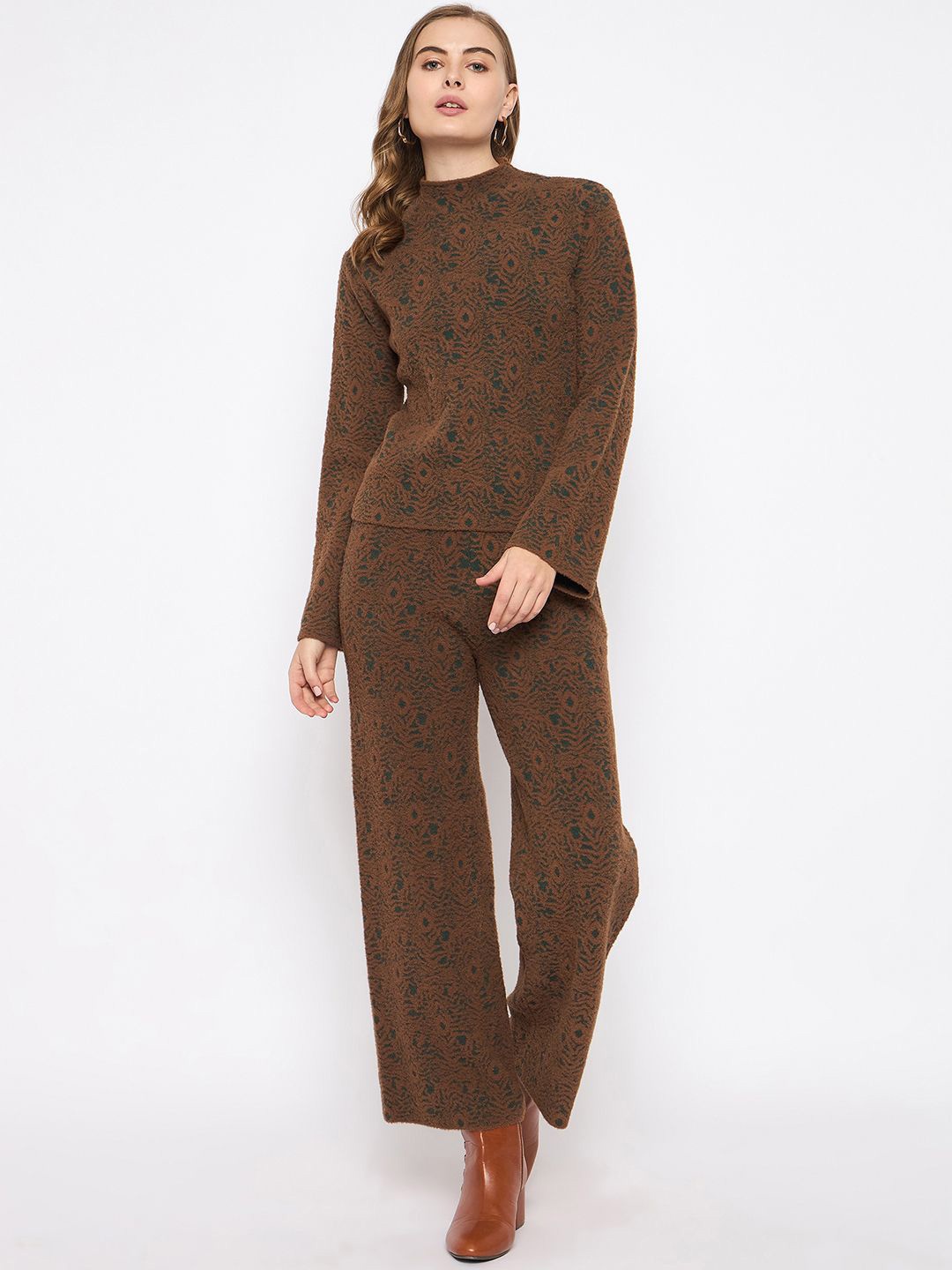 

Madame Self-Design Round Neck Sweater With Trousers, Brown