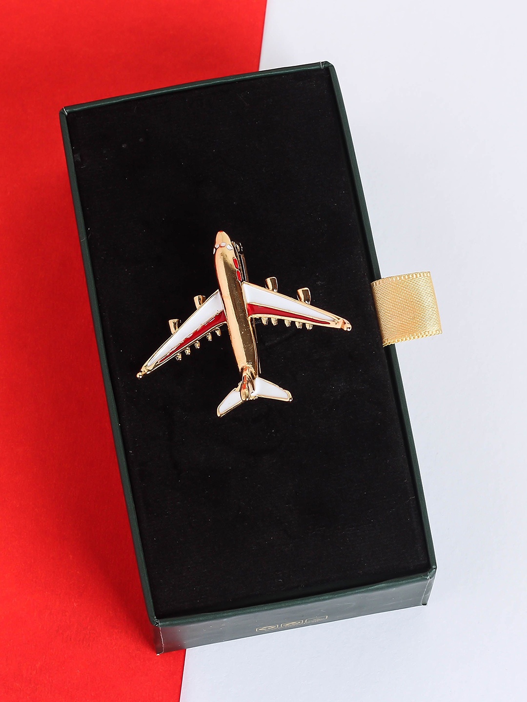 

Tossido Men Airplane Brooch, Gold