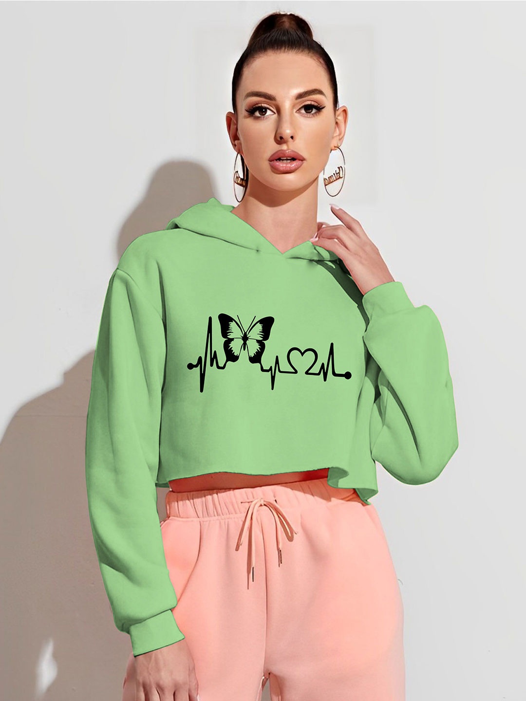 

kintu parantu Women Printed Hooded Crop Sweatshirt, Green