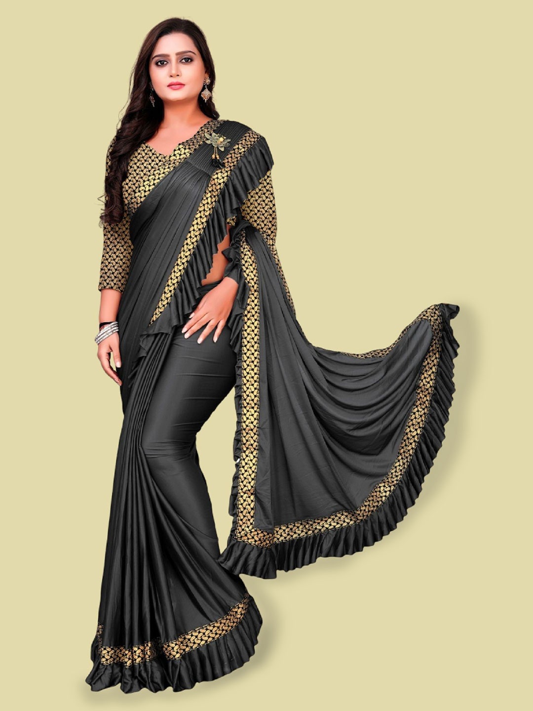 

A TO Z CART Saree With Blouse Piece, Grey