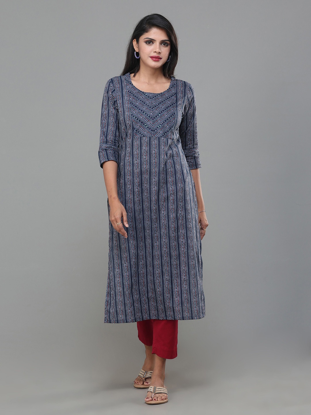 

Vismay Printed Sequins Work Kurtas, Navy blue