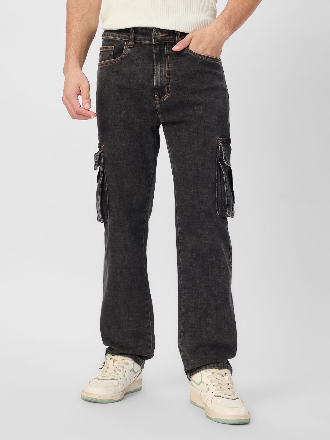 

The Souled Store Men Straight Fit Mid-Rise Stretchable Cargo Jeans, Charcoal