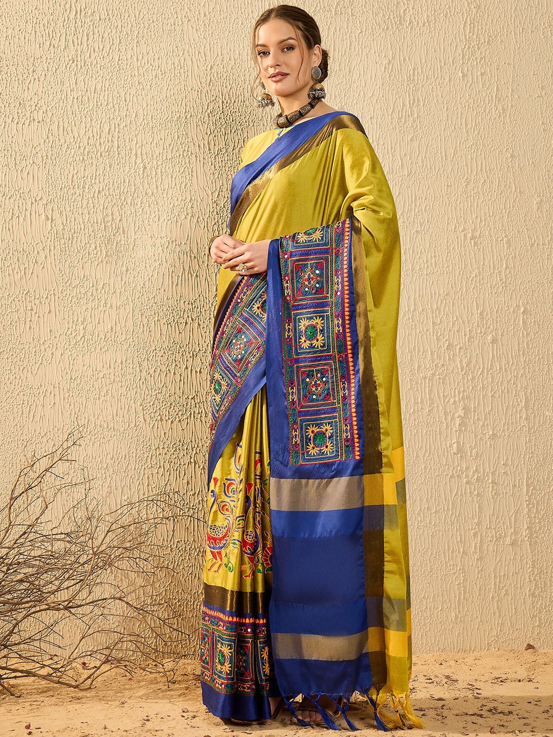 

SERONA FABRICS Woven Design Embroidered Silk Cotton Banarasi Saree, Yellow