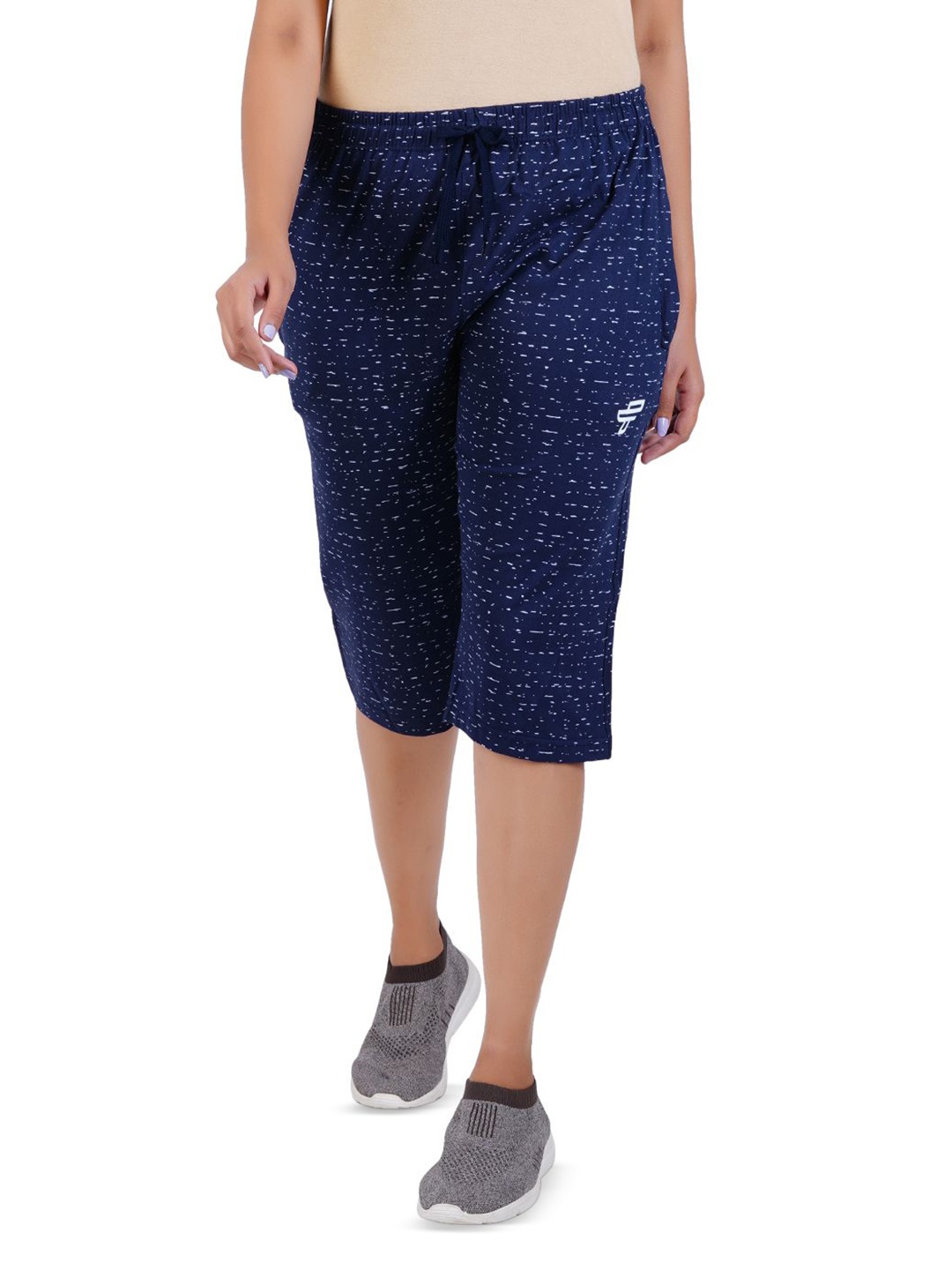 

FEEL TRACK Women Printed Capris, Navy blue