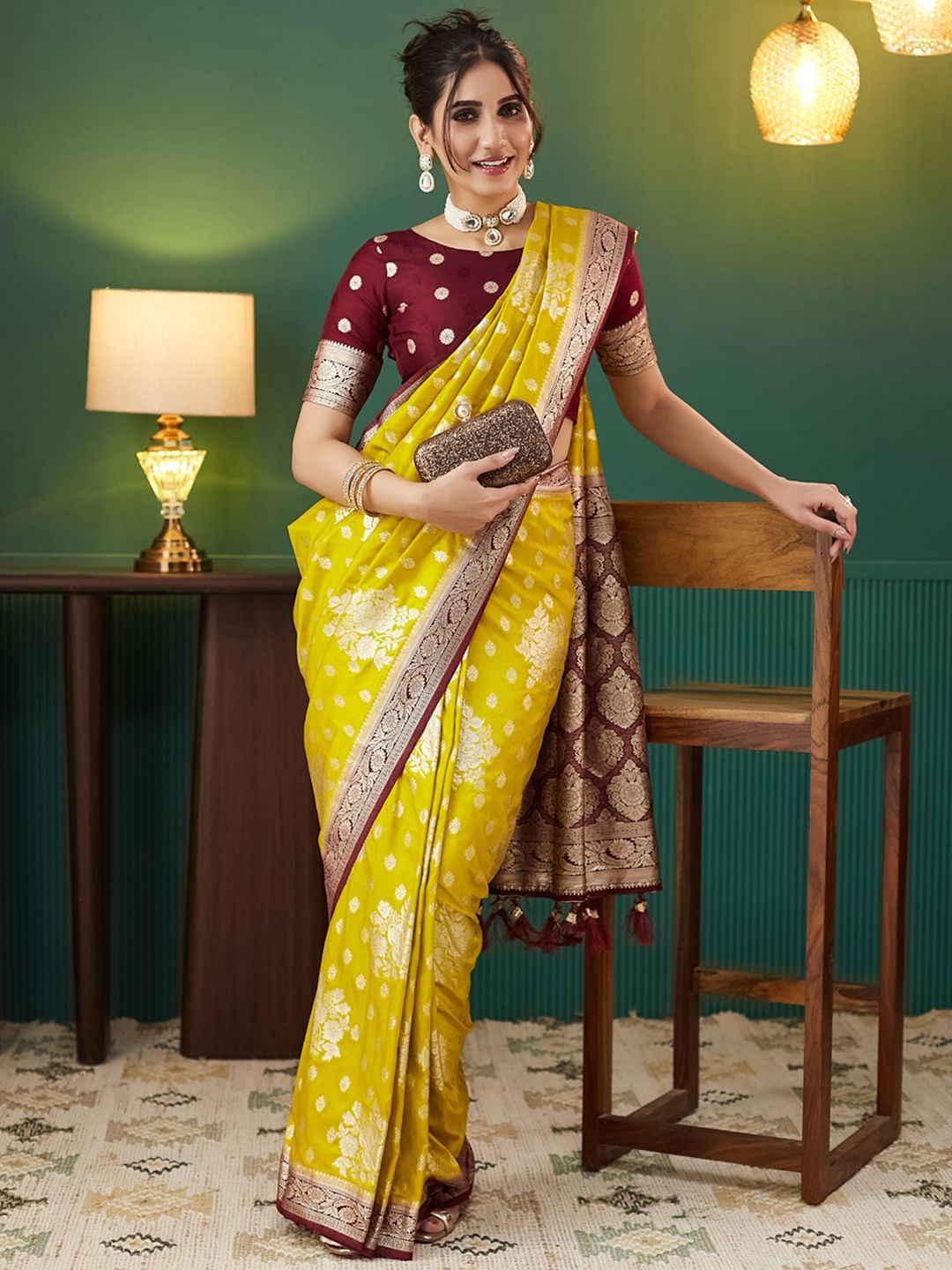 

Satrani Woven Design Zari Pure Silk Banarasi Saree, Yellow