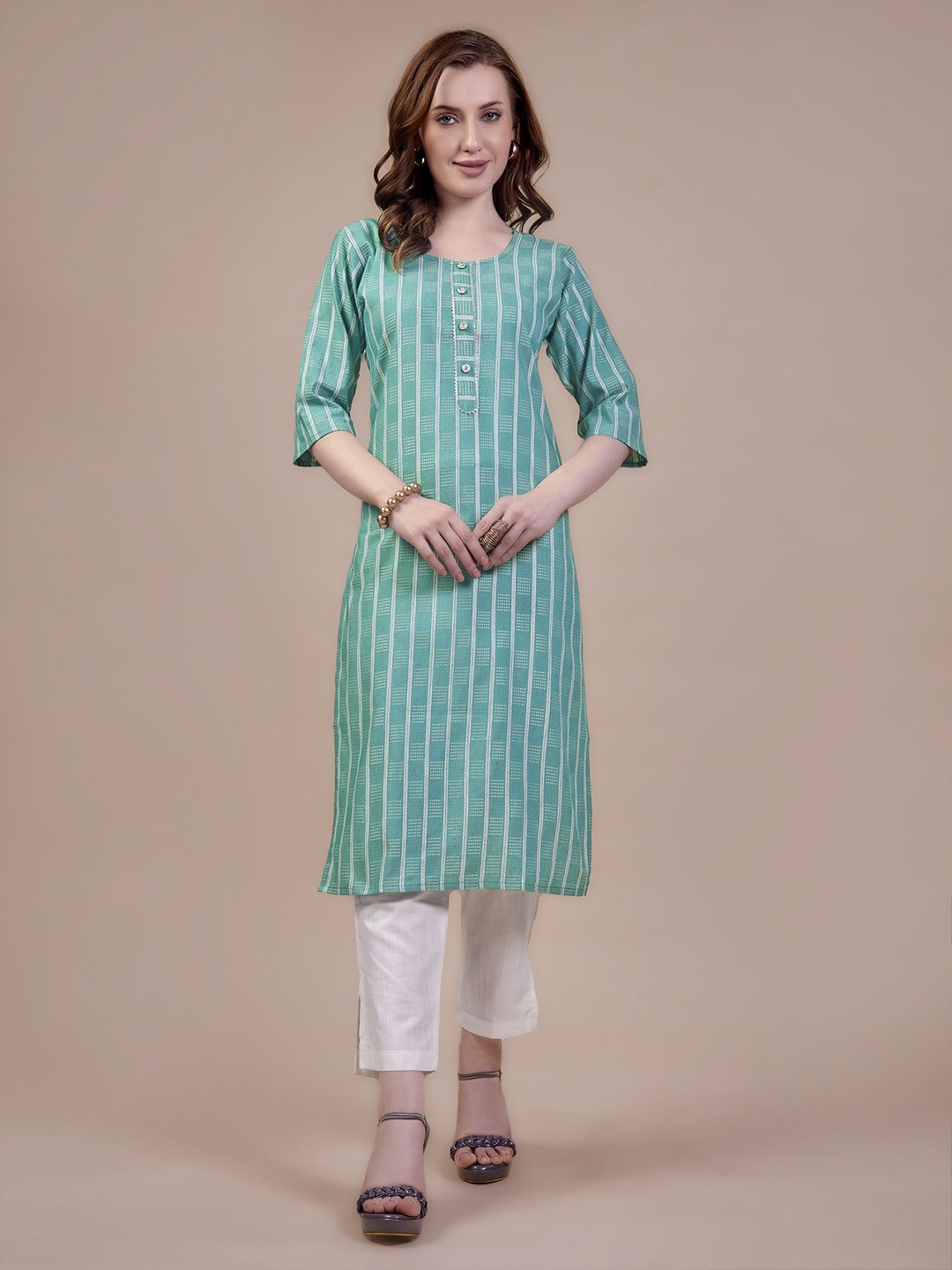 

Krimmple Women Woven Design Round Neck Kurta, Sea green