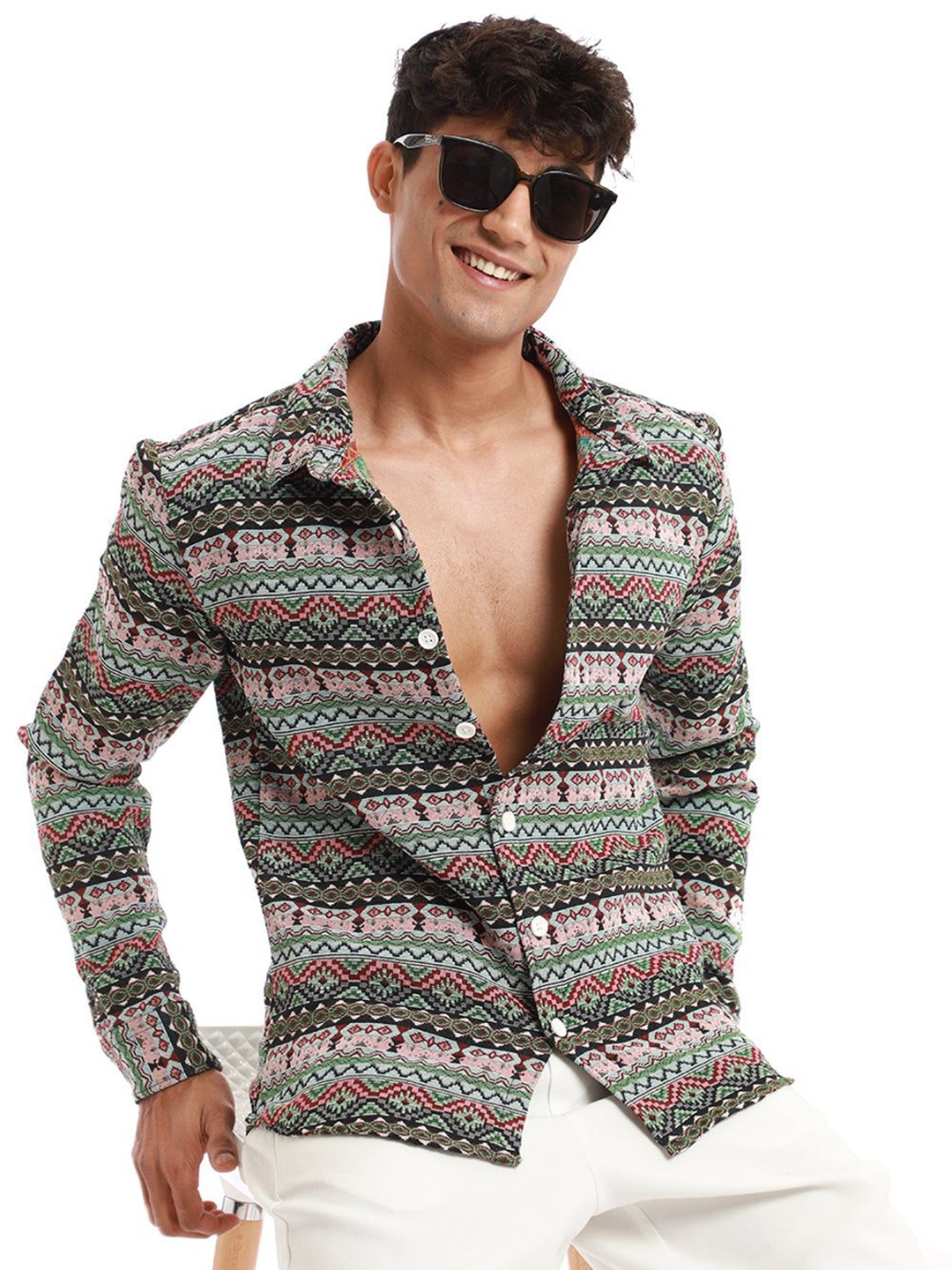 

Banana Club Men Tribal Jacquard Shacket, Black