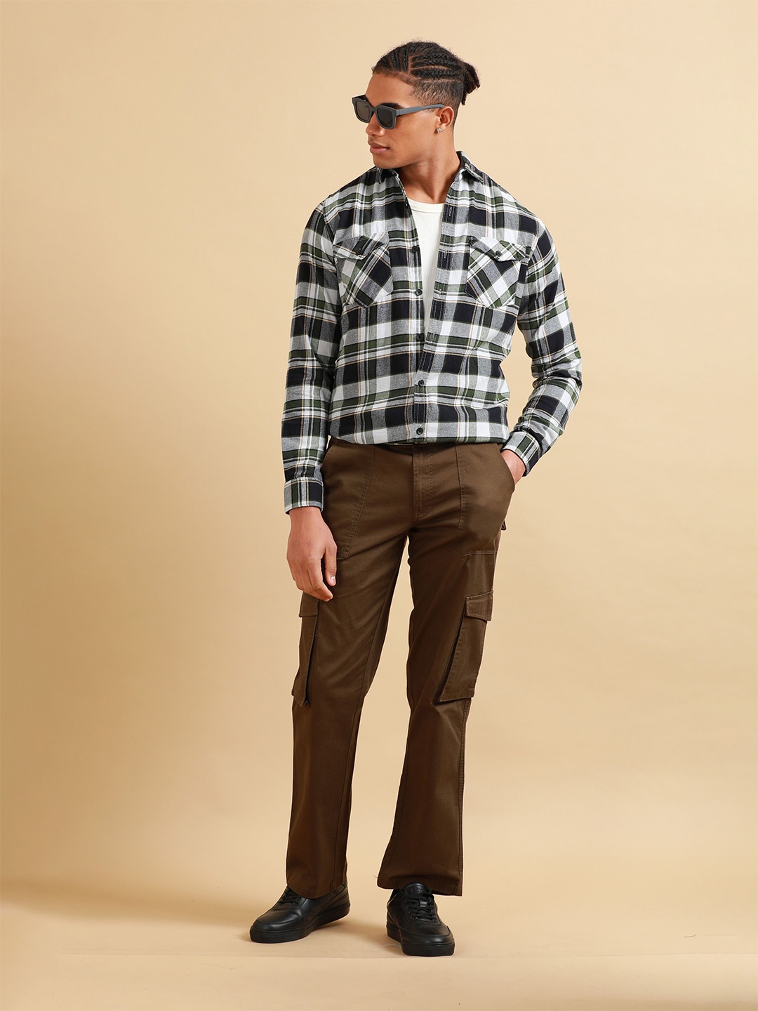 

HOUSE OF MAHNOTS Men Modern Slim Fit Spread Collar Tartan Checked Cotton Casual Shirt, Green