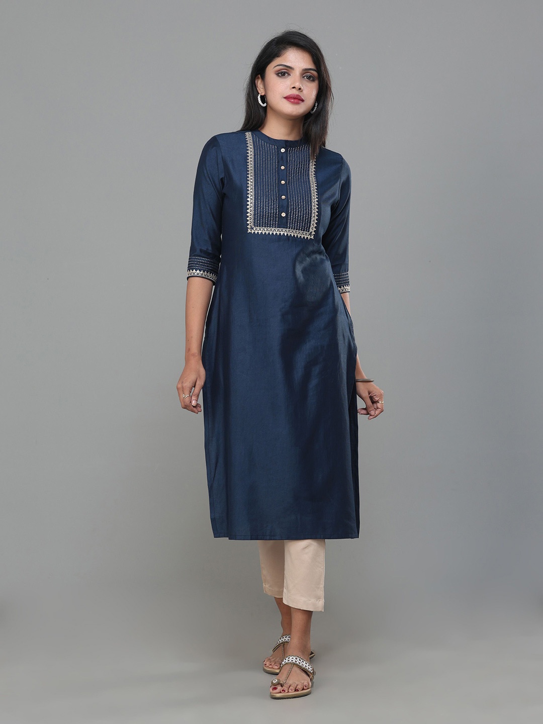 

Vismay Embroidered Zari Round Neck Straight Kurta, Blue