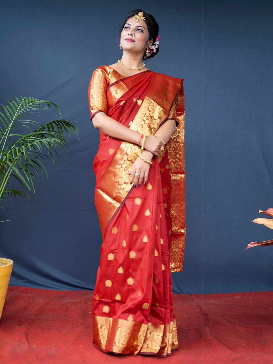

KALINI Woven Design Zari Banarasi Saree, Red