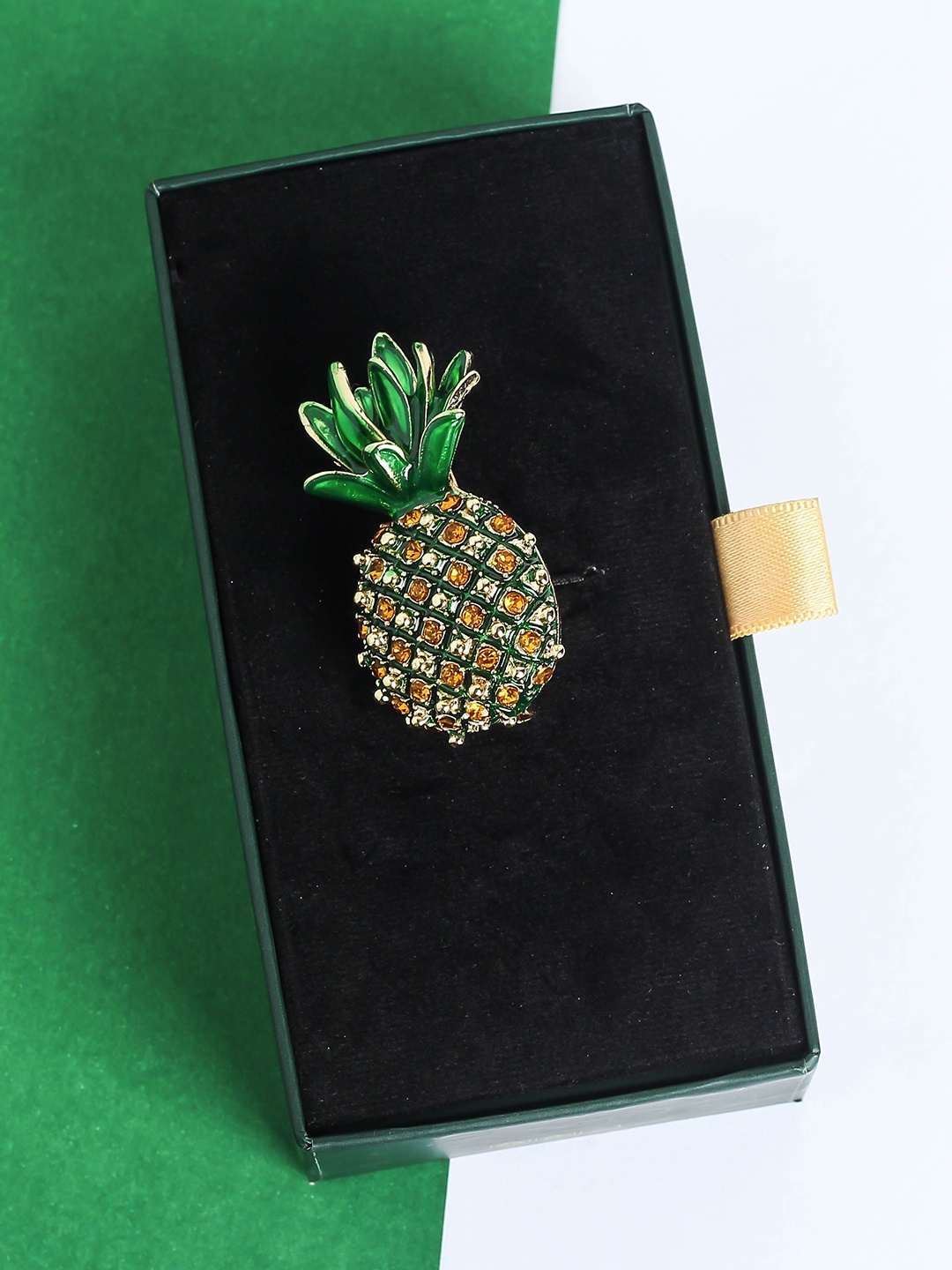 

Tossido Men Artificial Stone Studded Pineapple Brooch, Gold