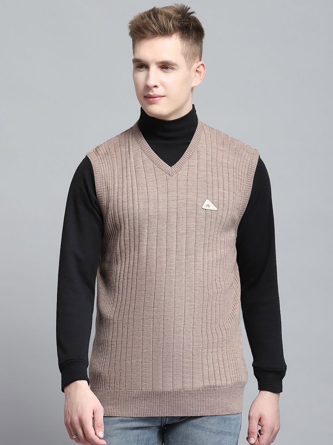 

Monte Carlo Men Striped Woollen Sweater Vest, Beige