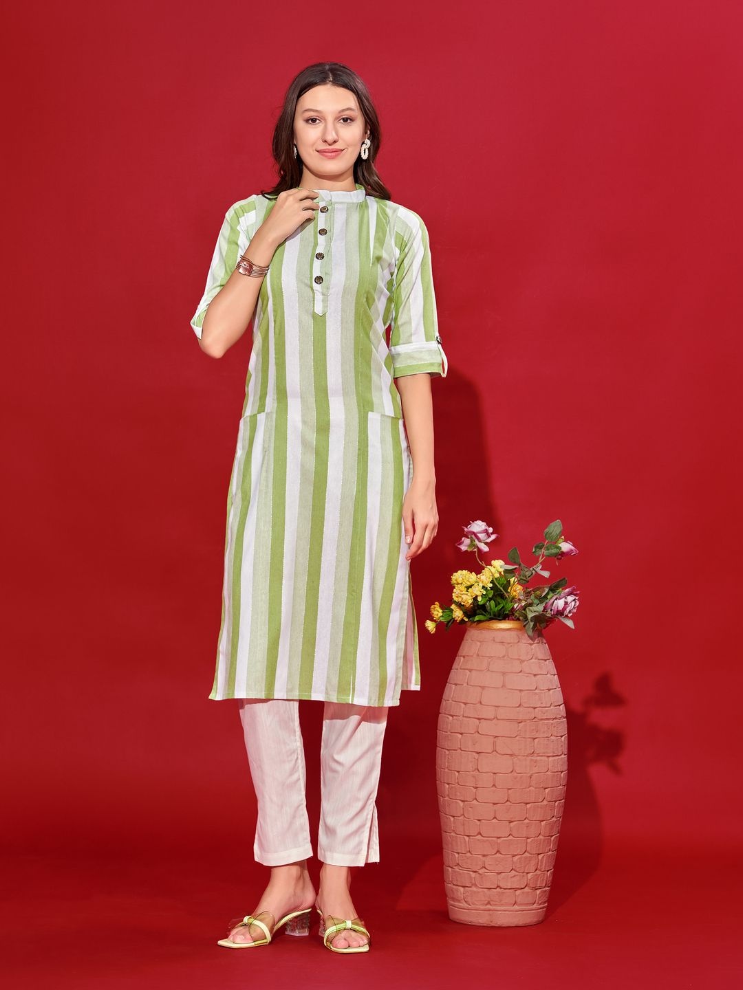 

Krimmple Women Striped Pure Cotton Kurta, Fluorescent green