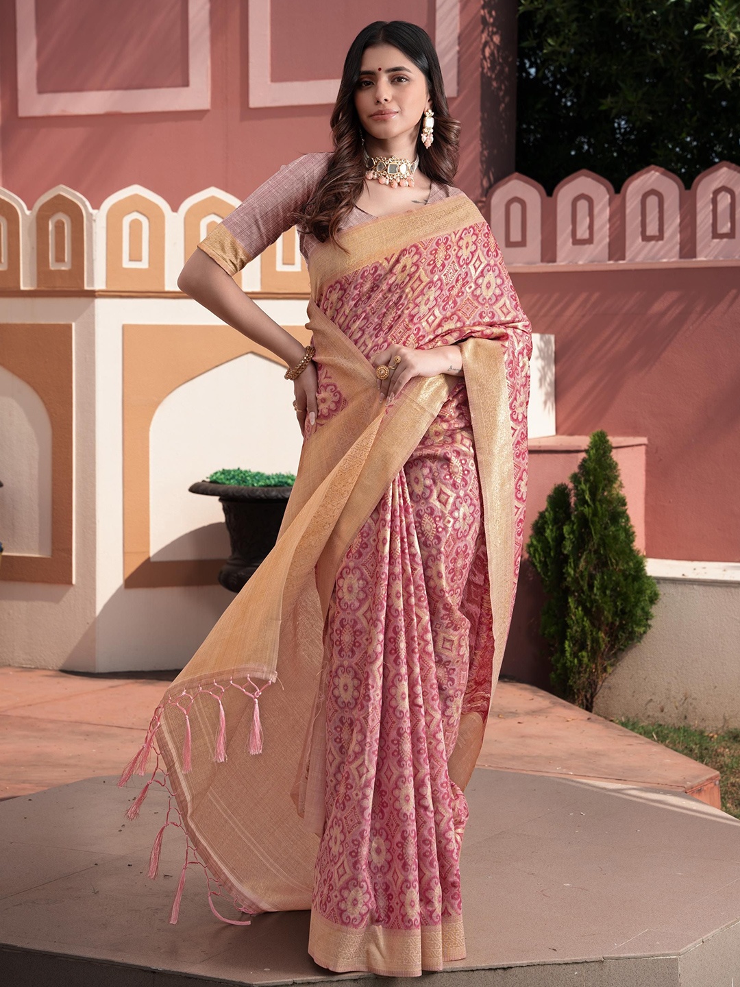 

GAJARAI Zari Silk Cotton Ikat Saree, Pink