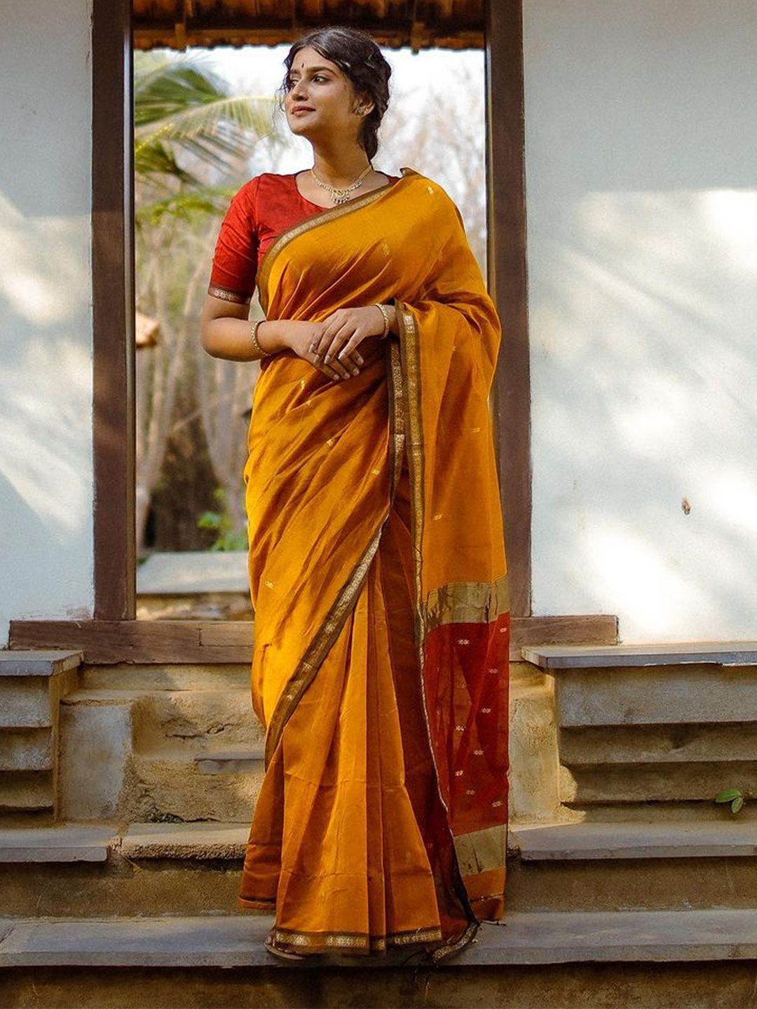 

Caracola Women Woven Design Zari Banarasi Saree, Yellow