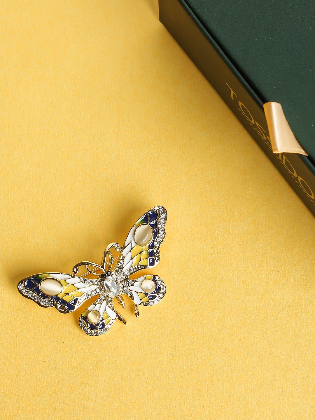 

Tossido Men Stone Studded Butterfly Brooch, Gold