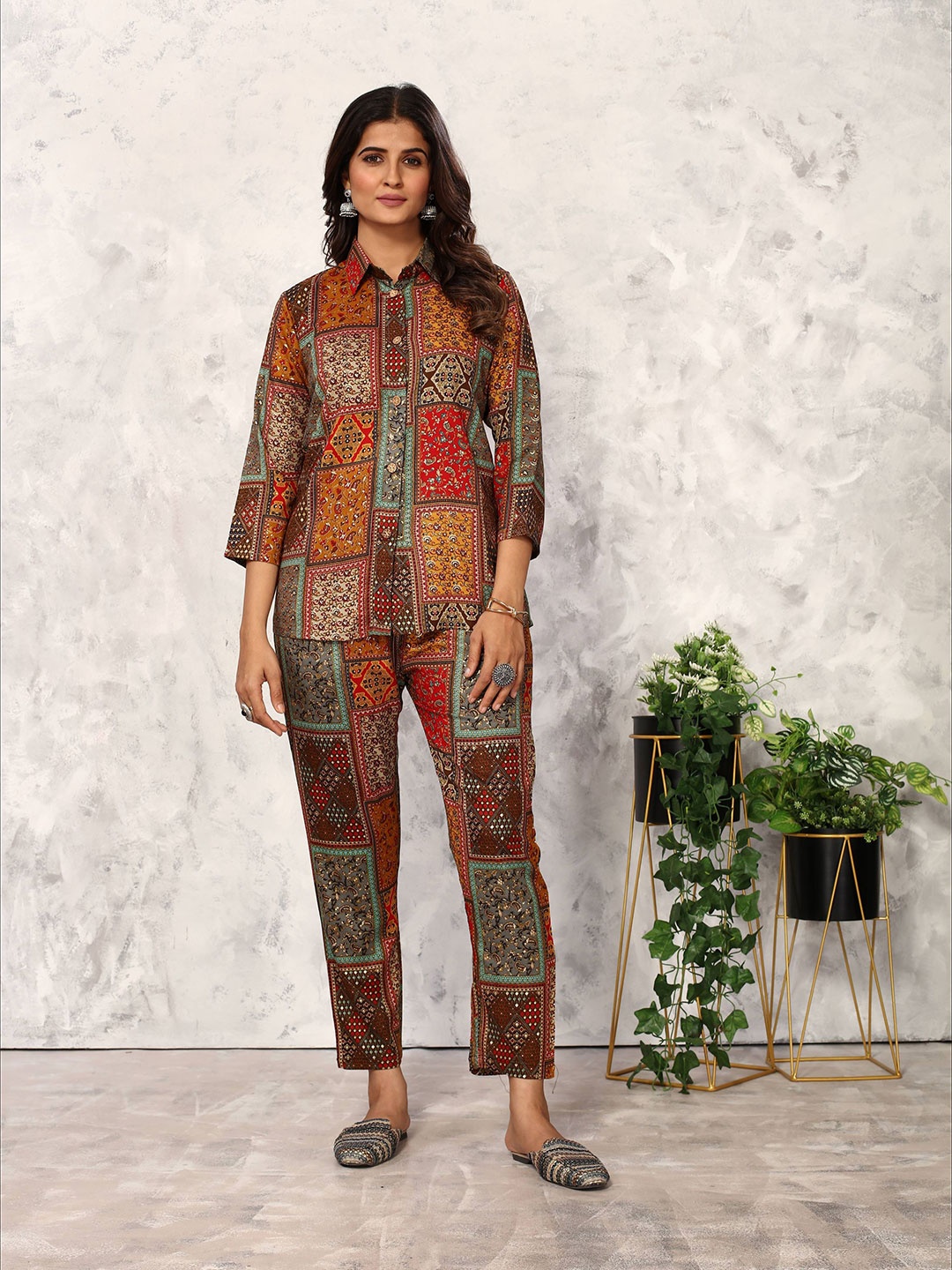

Artihc Printed Three-Quarter Sleeves Shirt With Trouser, Brown