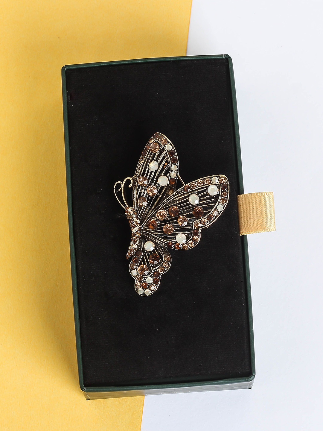 

Tossido Men Artificial Stone Studded Butterfly Shaped Brooch, Brown