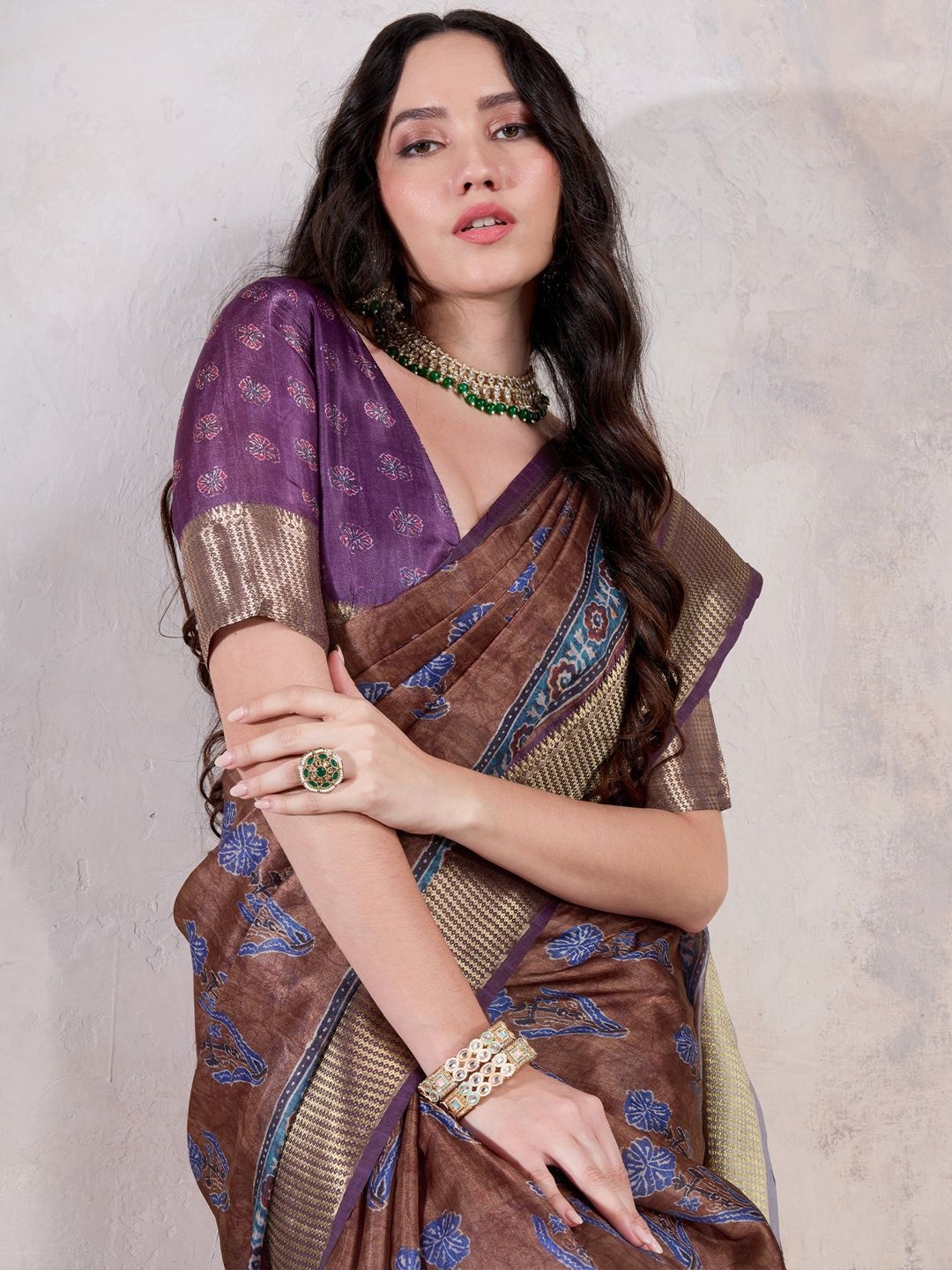 

Saree mall Ethnic Motifs Zari Organza Sungudi Sarees, Brown