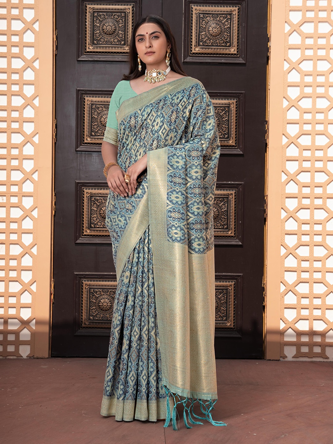 

ALAGINI Ethnic Motifs Zari Ikat Saree, Blue