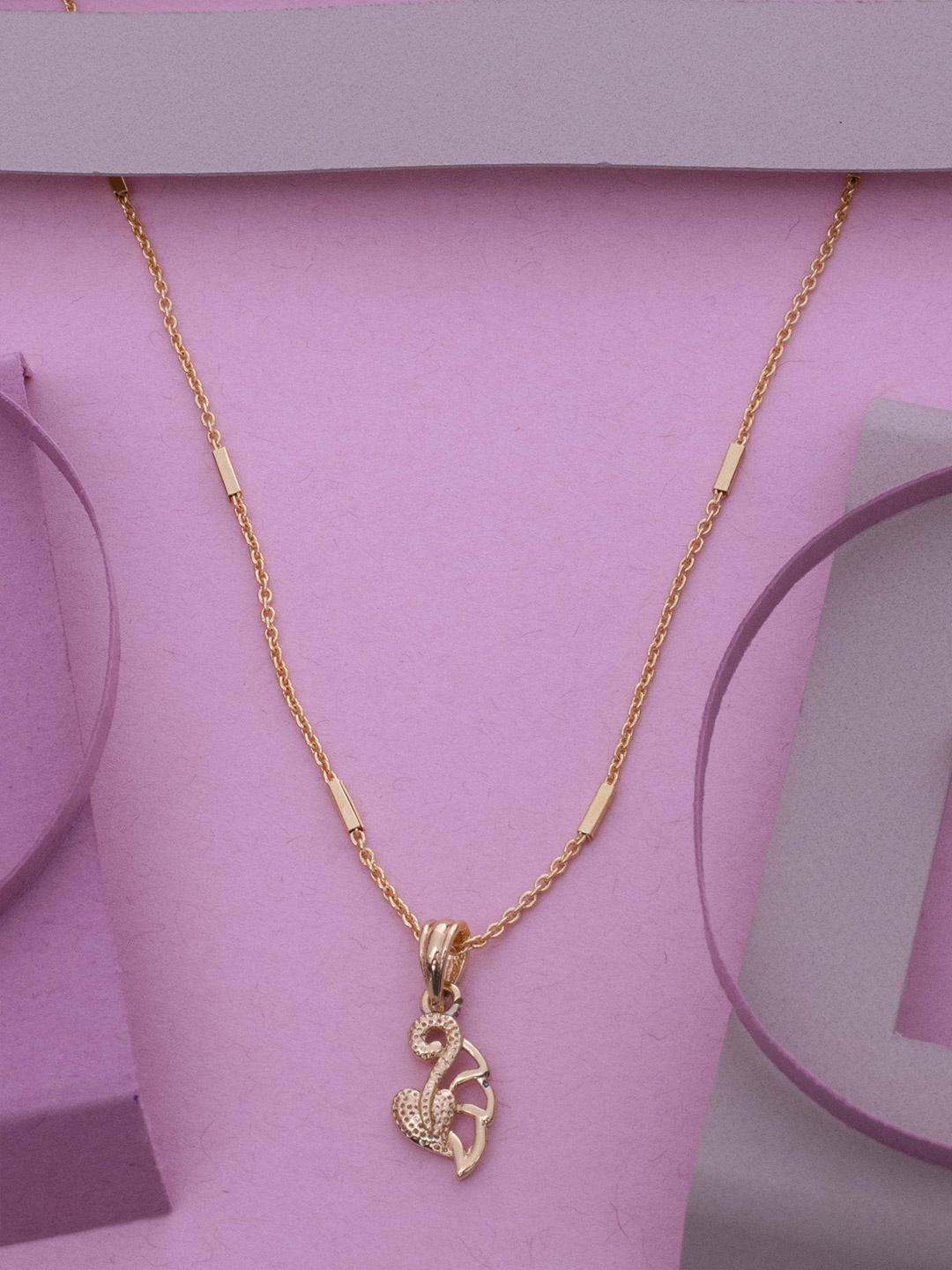

Ramdev Art Fashion Jwellery Gold-Plated Contemporary Pendant With Chain