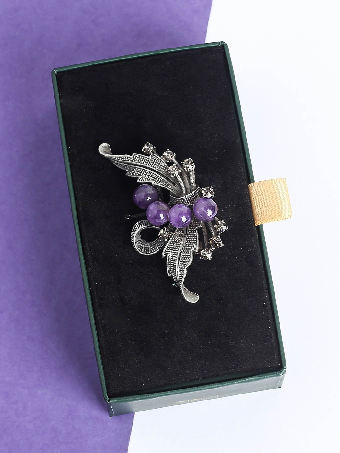 

Tossido Men Gemstone Stone Studded & Beaded Leaf Brooch, Silver
